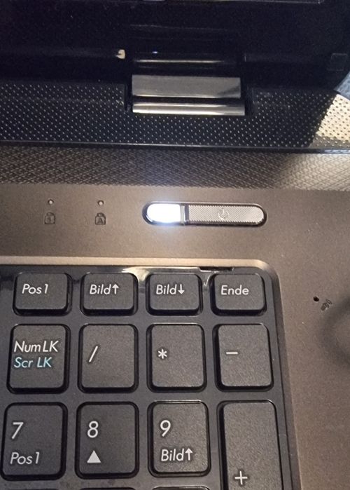 Лаптоп  Asus X72D 15,6 за части