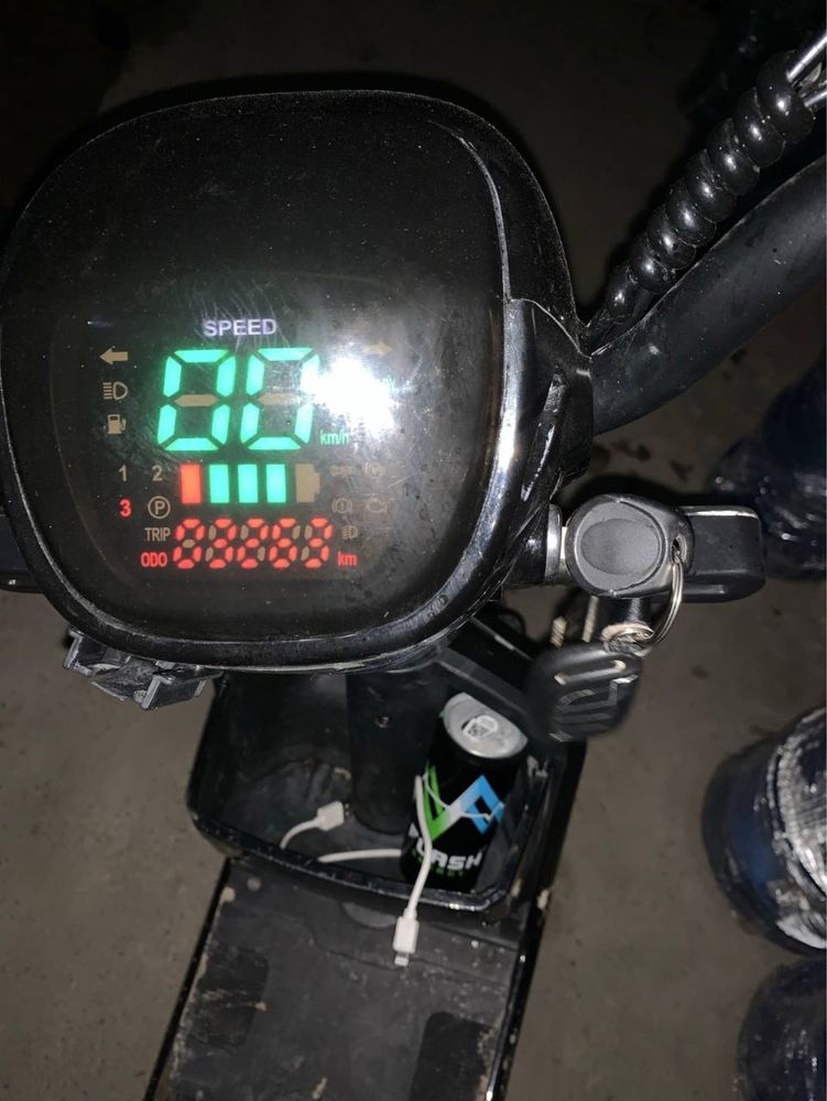Skuter elektroni 50km