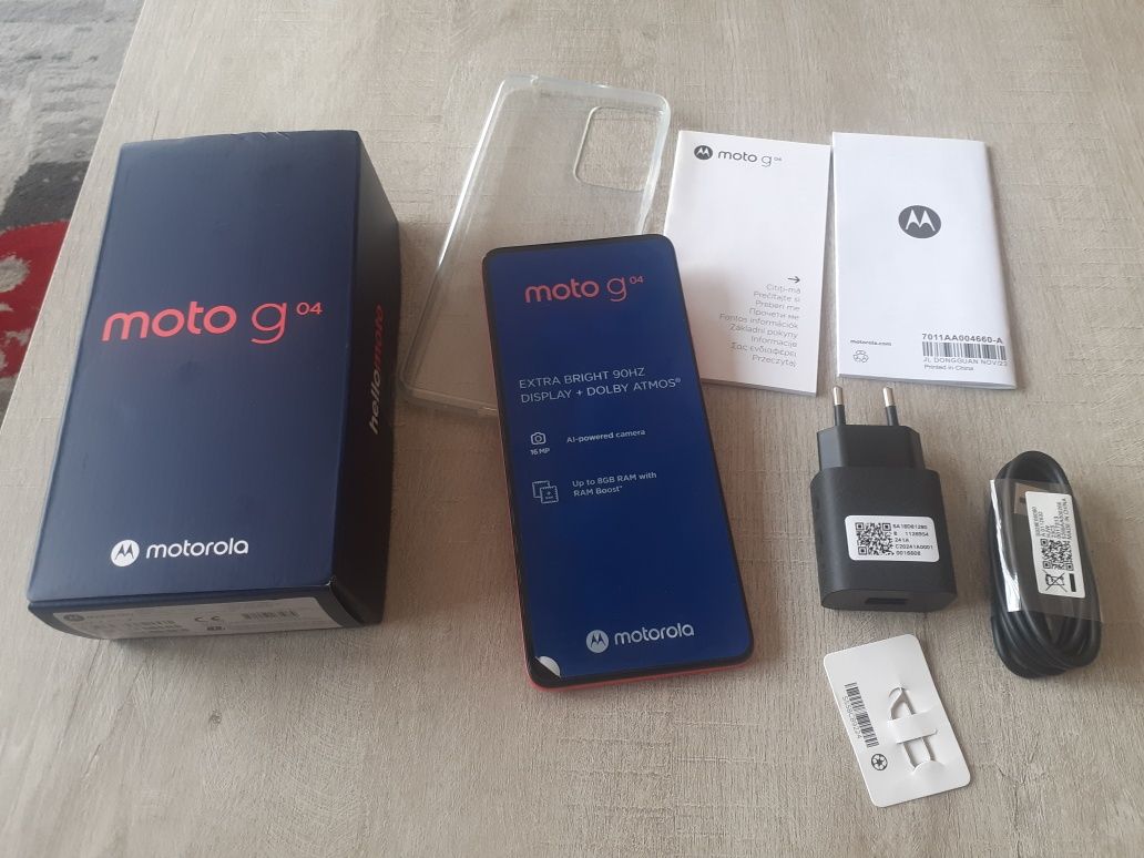 Чисто нов телефон motorola Moto G04