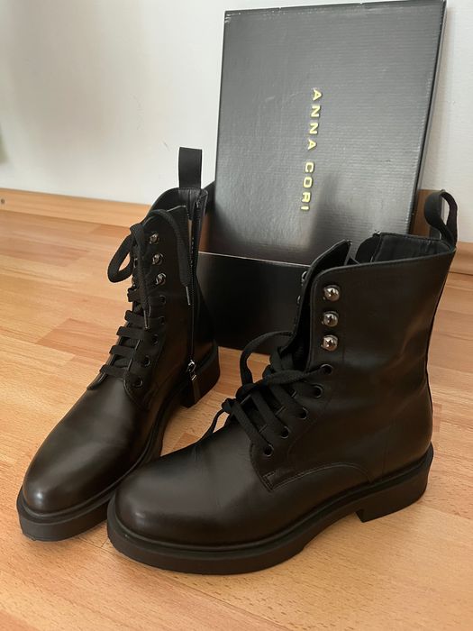 Ghete piele Anna Cori