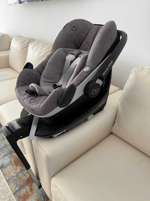 Scoica bebe Maxi Cosi plus baza isofix scaun auto perfecte