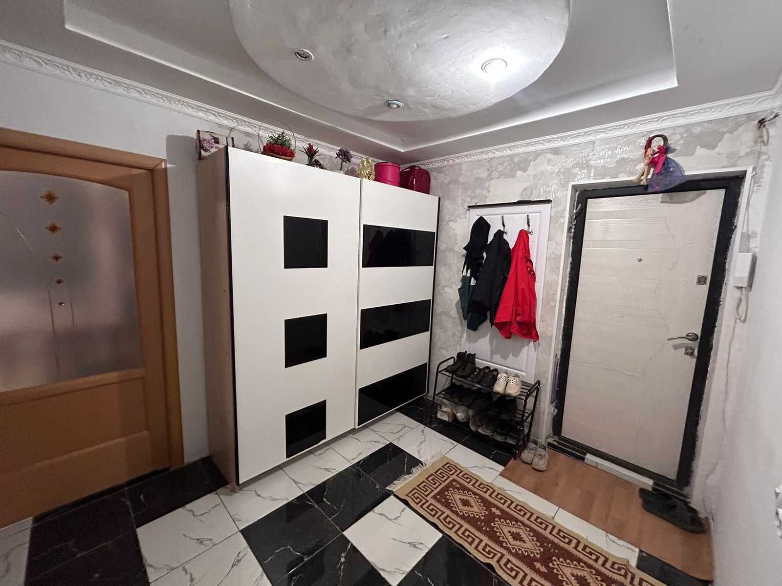 Продам квартиру мкр 5