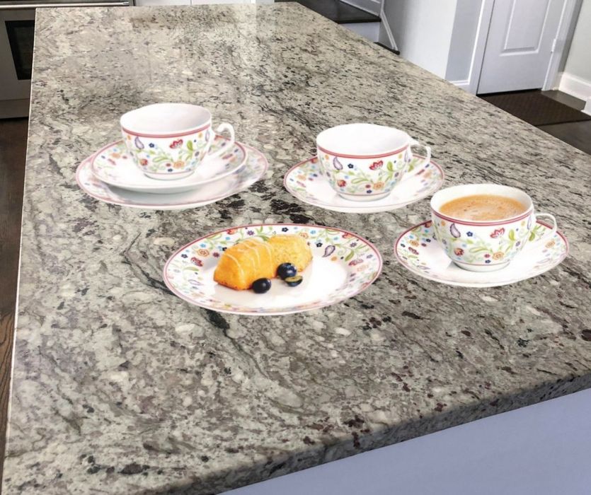 Порцеланов сервиз