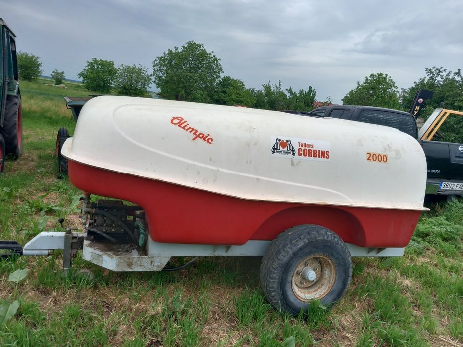 Aparat de stropit pomi sau pe câmp