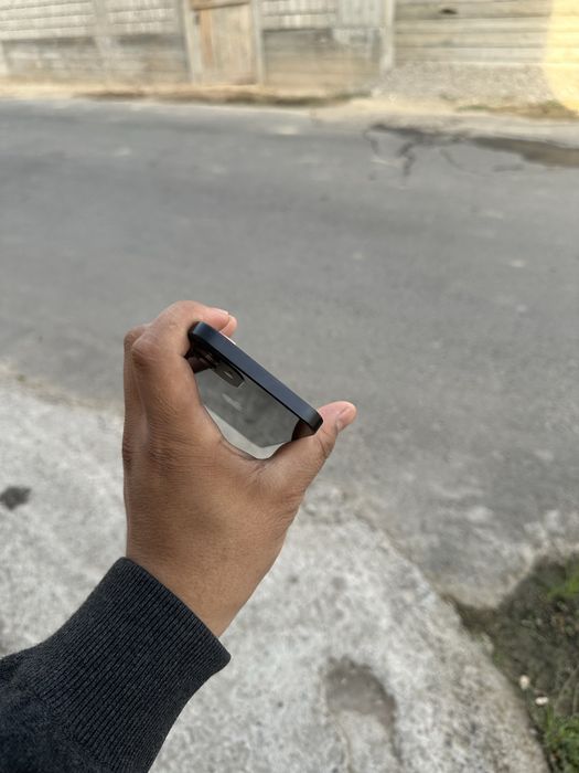 Продаётся Iphone 12