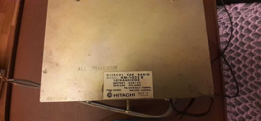 Radio Hitachi original – anii ’70 – pentru mașini de epoca–FUNCȚIONAL
