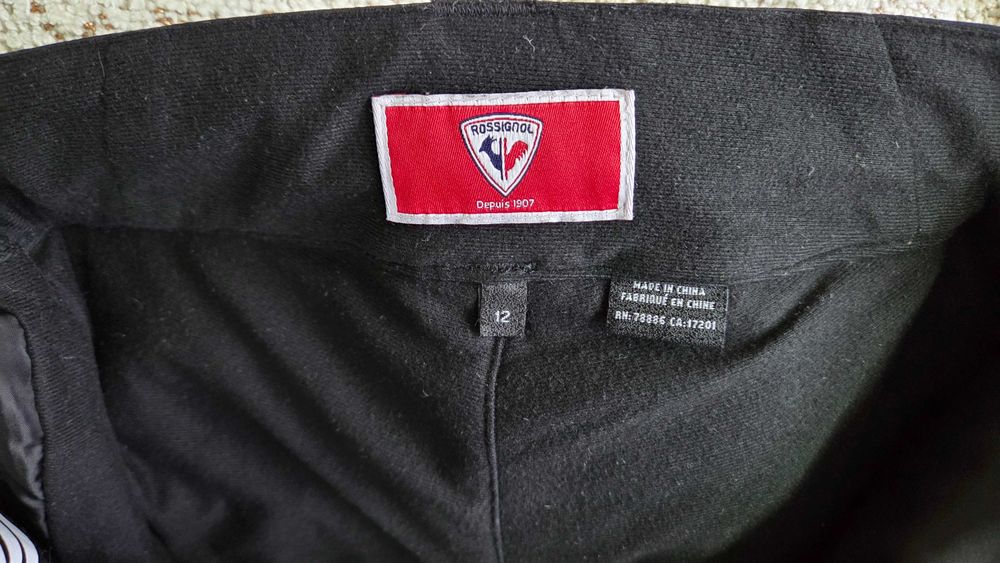 Детско скиорско яке с панталон и каска Rossignonl