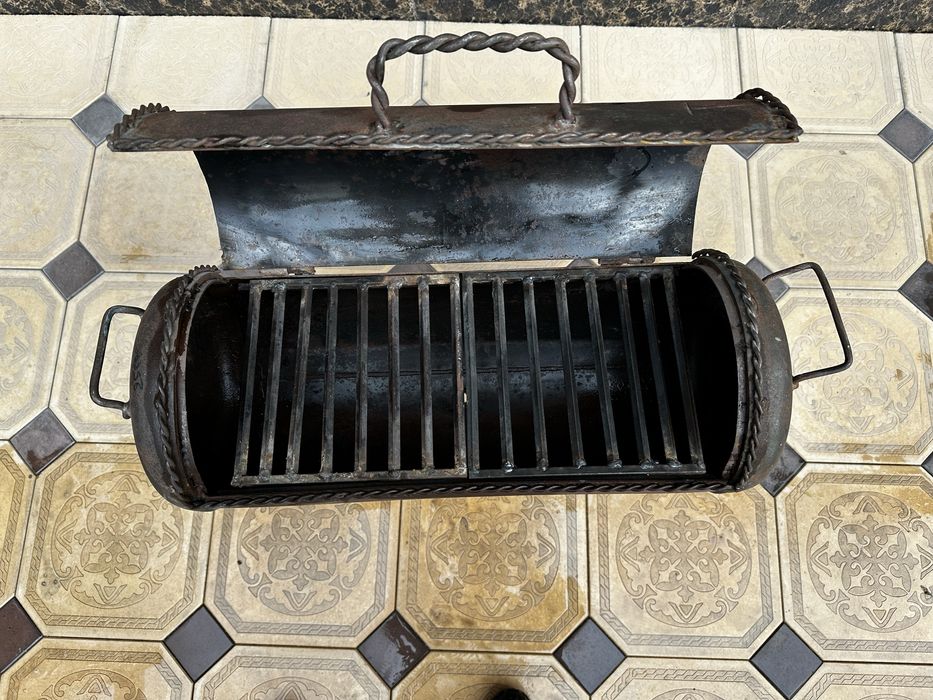 Мангал, для шашлыков и стейков