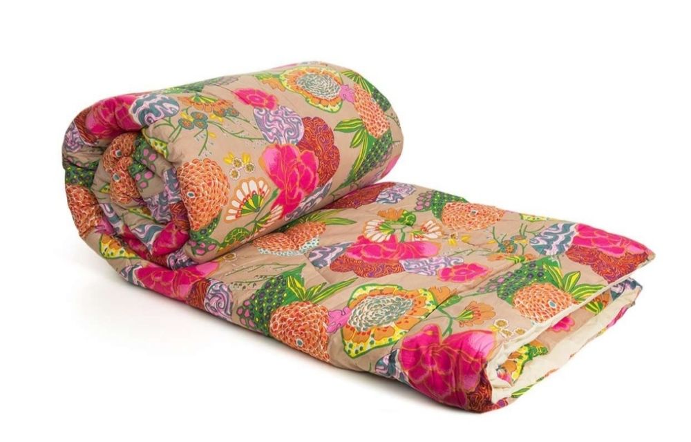 Naqshli ko'rpa qavish uskunasi