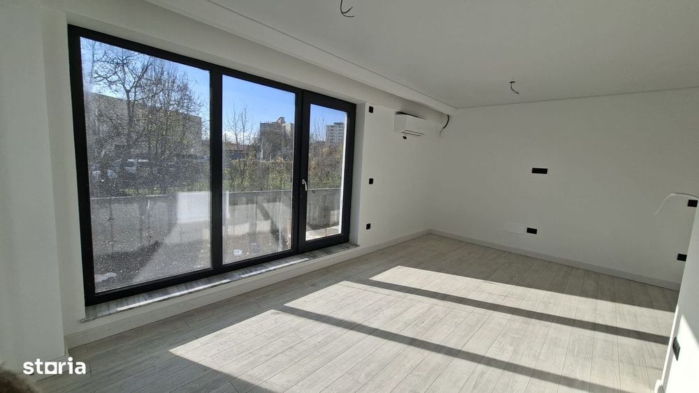 Apartament cu doua camere decomandat, gradina, nou,Palas/Iulius/centru