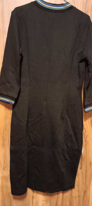 Продавам две рокли