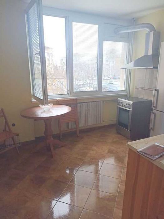 Продава се Двустаен апартамент в Бургас, Лазур - 72 кв.м за 2181 €/кв.м - Снимка #4