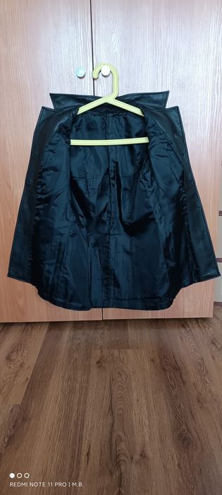 Стилно дамско вталено кожено сако/манто