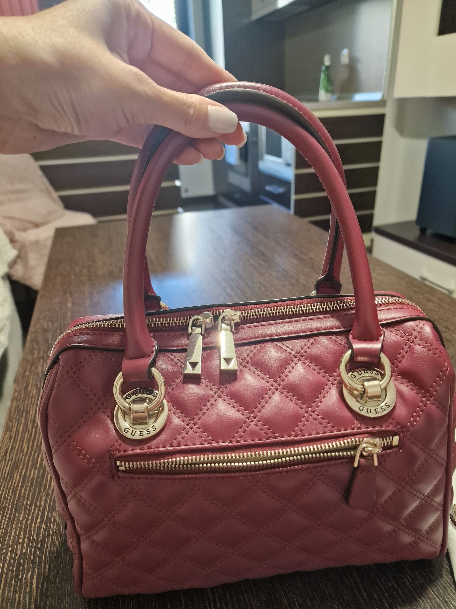 Дамска чанта Liu jo,Trussardi,Guess