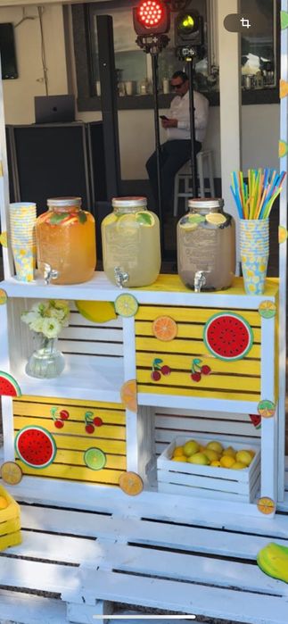 Bar limonadă & fructe de închiriat!