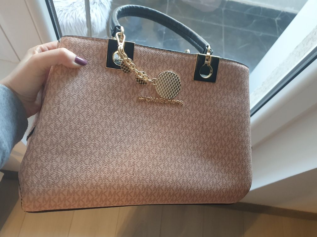 Vand genti Michael Kors