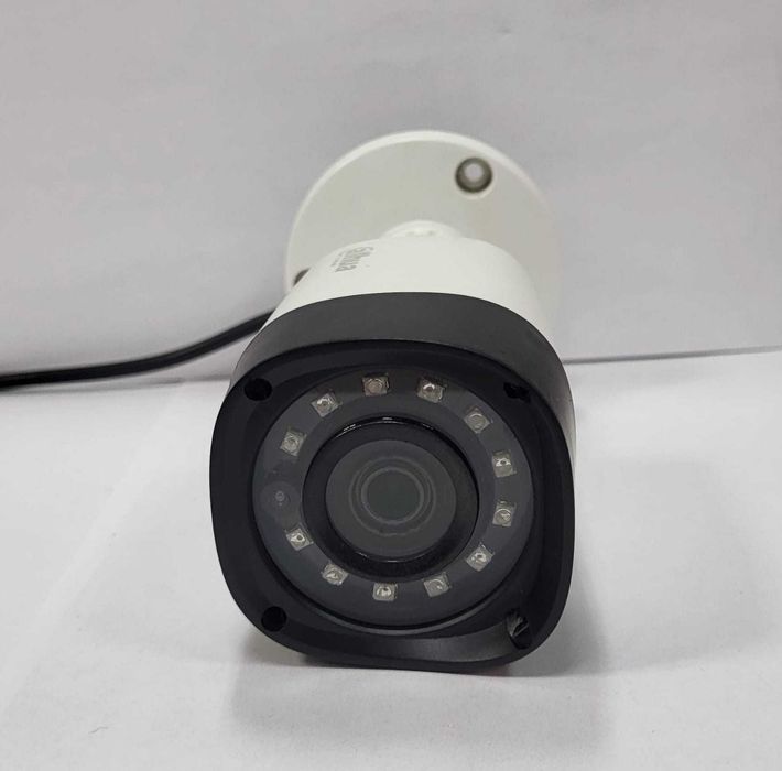 Цилиндрическая камера видеонаблюдения Dahua DH-HAC-HFW1200RP