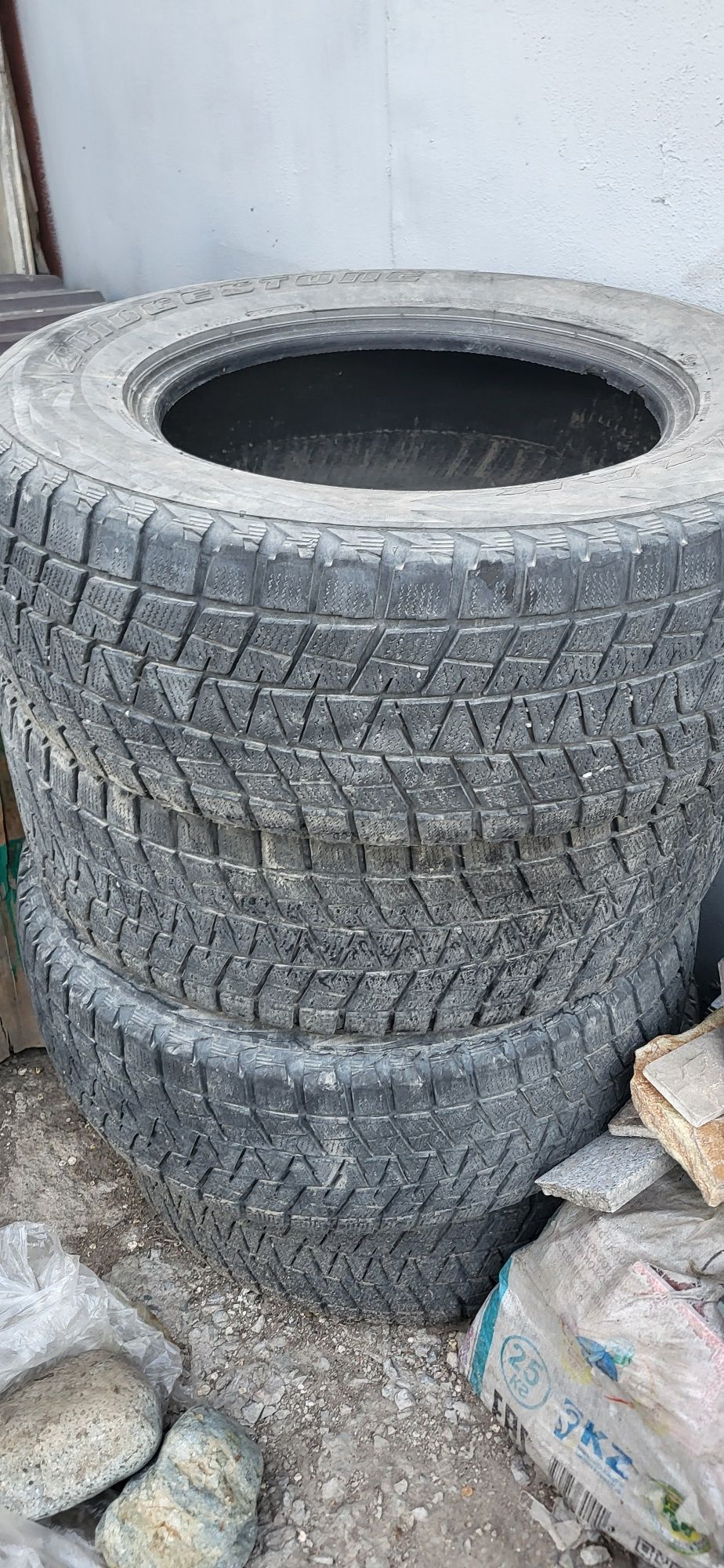 Шины Bridgestone Blizak