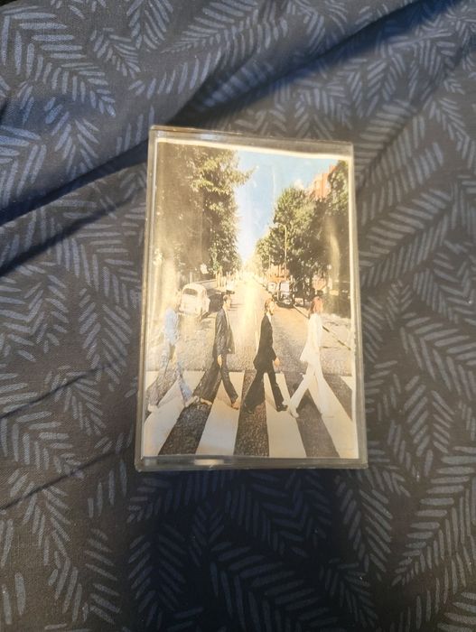 Касетки и дискове с музика