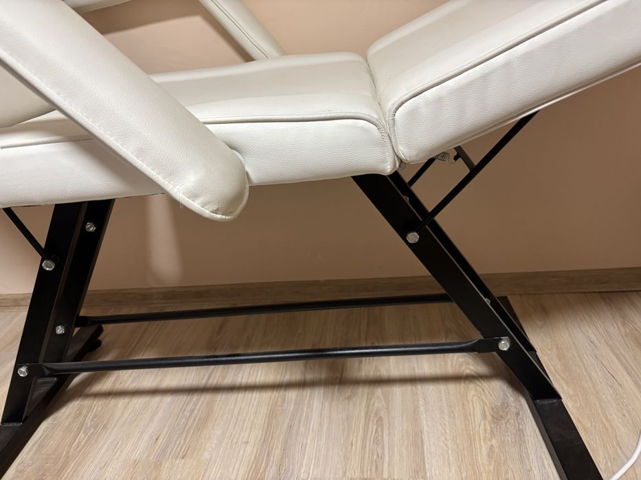 Кушетка за миглопластика