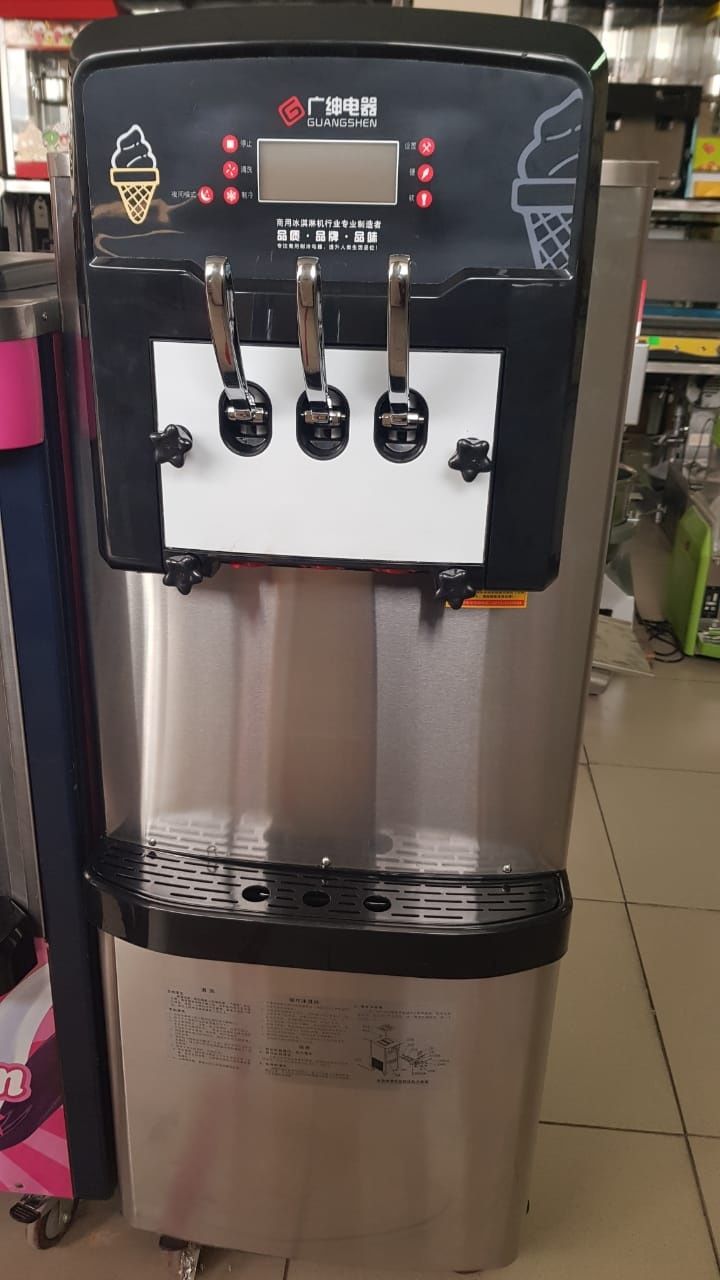Аппарат трехфазный для мороженого с воздушной помпой (фризер)