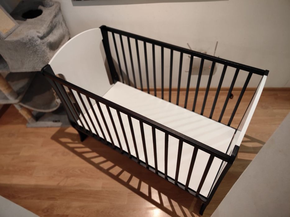 Vând Pătuț bebei nou