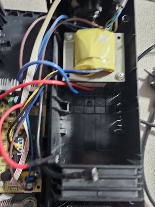 Ups Larice Micro 650