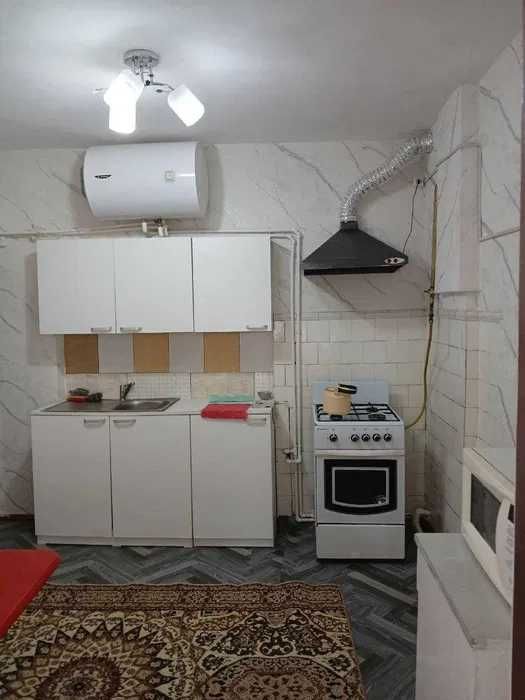 Срочно сдается дом 5 минутах от метро Буюк ипак йули,4 комнаты,4,5 сот