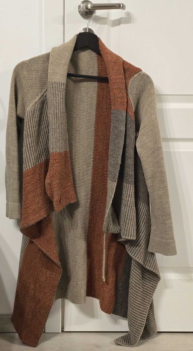 Cardigan tricotat lung