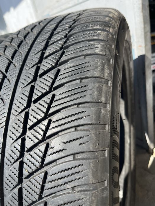 2 бр. зимни гуми 225/50/18 Bridgestone RSC DOT 3418 5,5 mm