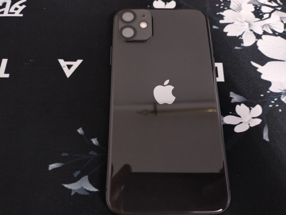 Айфон 11 64гб и Oppo Reno 7 128gb обмен