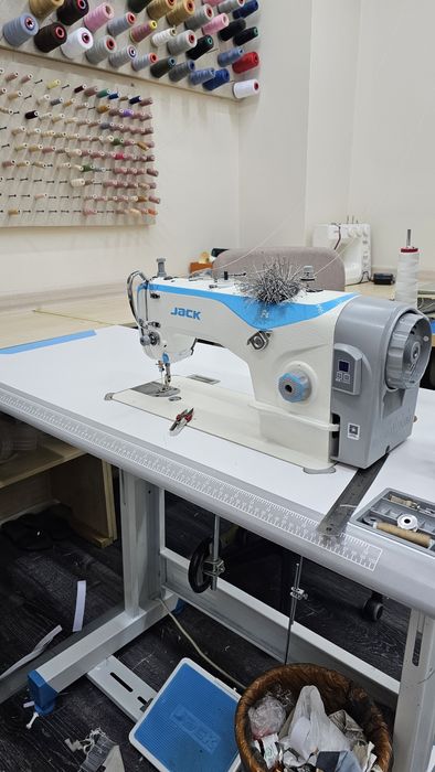 Промышленные швейные машины в сборе