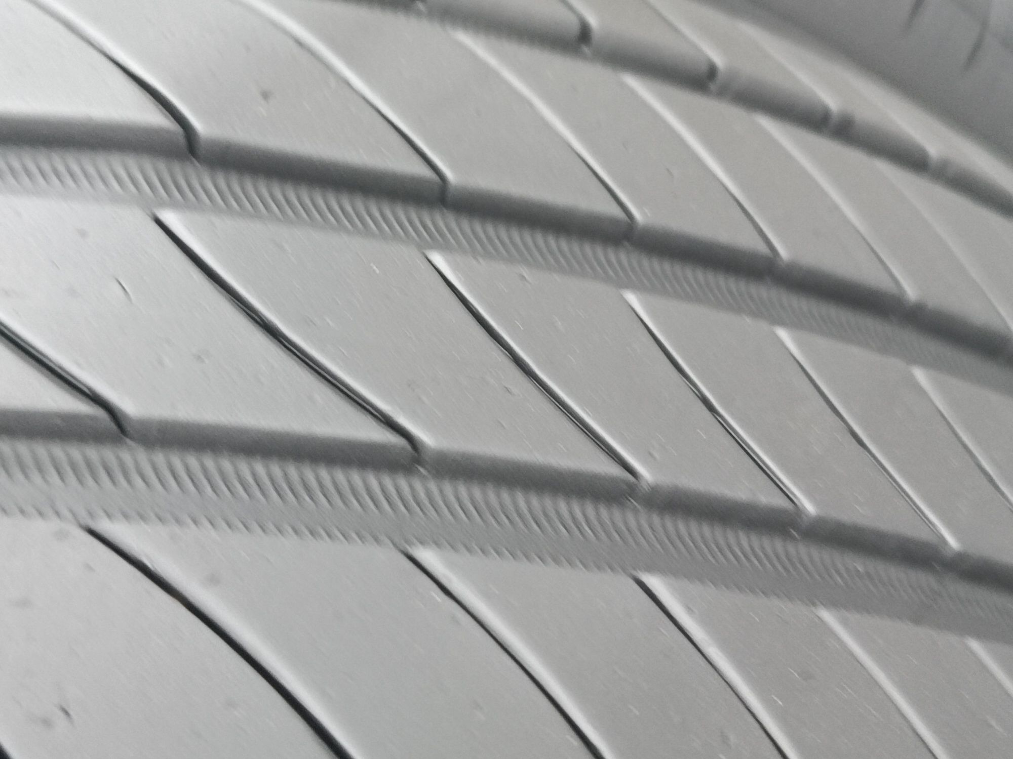 205/55/16 Michelin Дот 2522