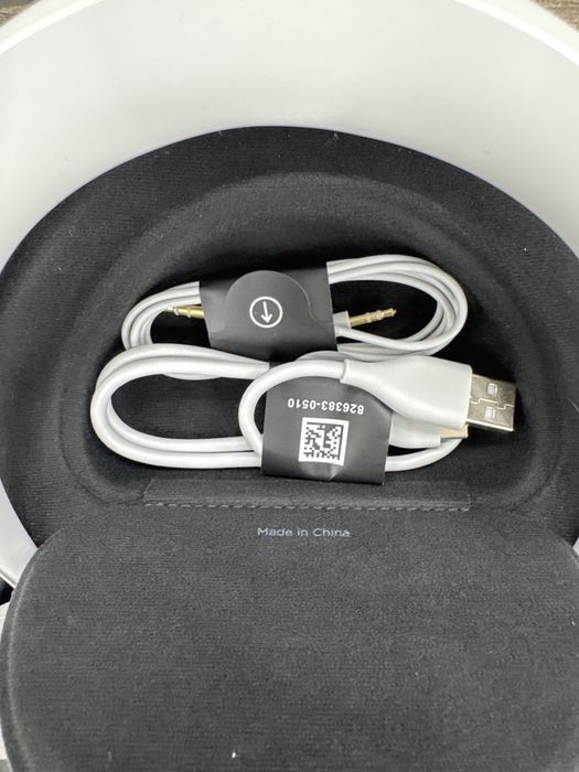 Casti Bose 700 noise cancelling