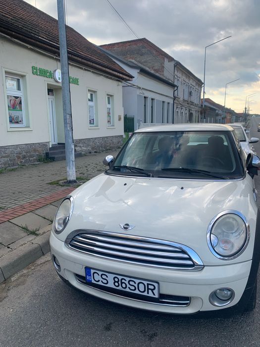 Vând mini cooper pentru piese