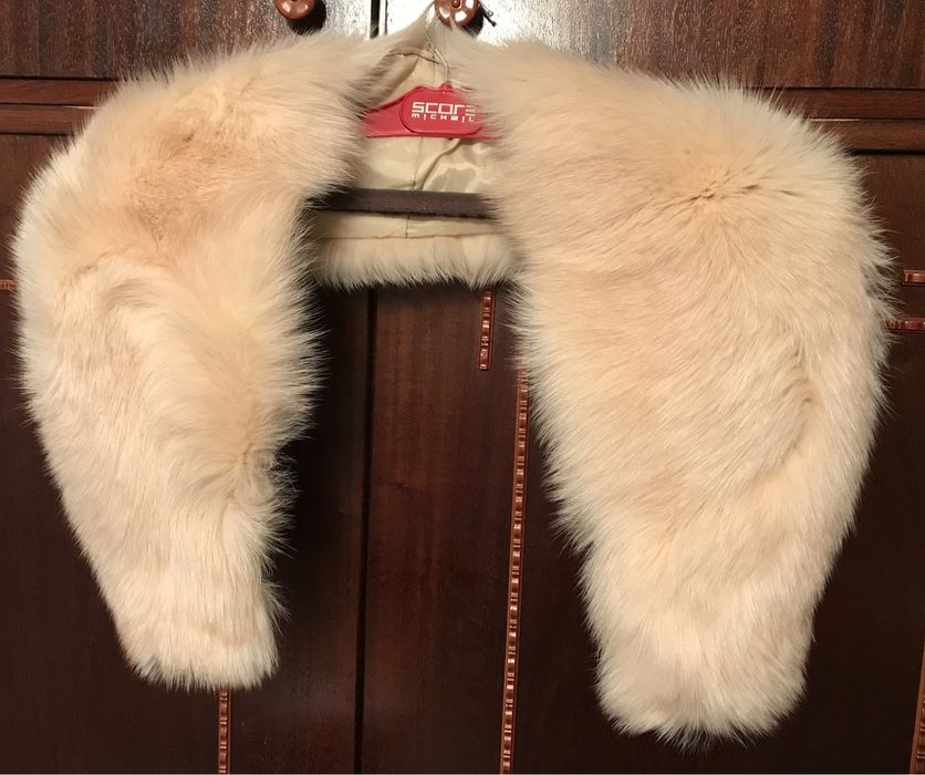 Guler din blana de vulpe