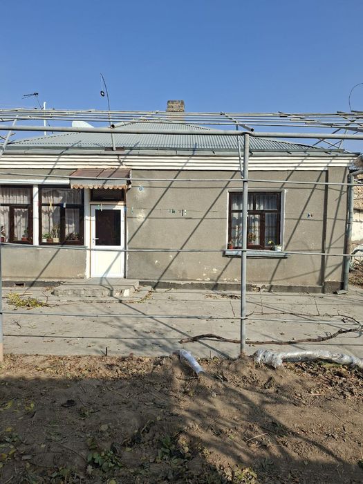 Продаётся участок в чирчике