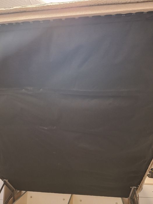 Vând urgent pat dormitor