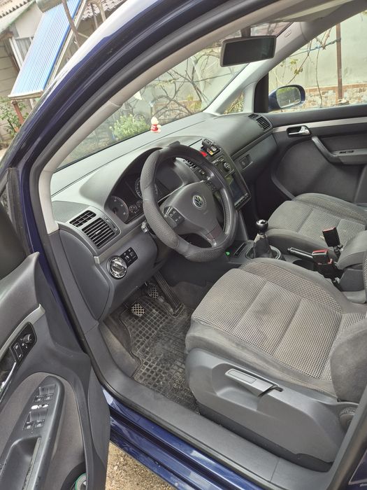 Vand touran 2.0 tdi  2005