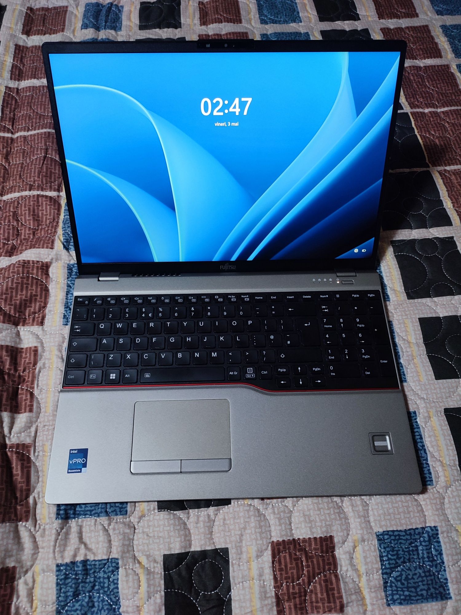 Laptop Fujitsu LIFEBOOK U7613 - Intel vPro i5-1335U/16GB RAM/512GB SSD