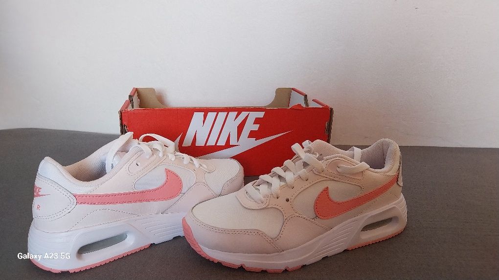 NIKE AIR MAX SC Чисто нови 36,5