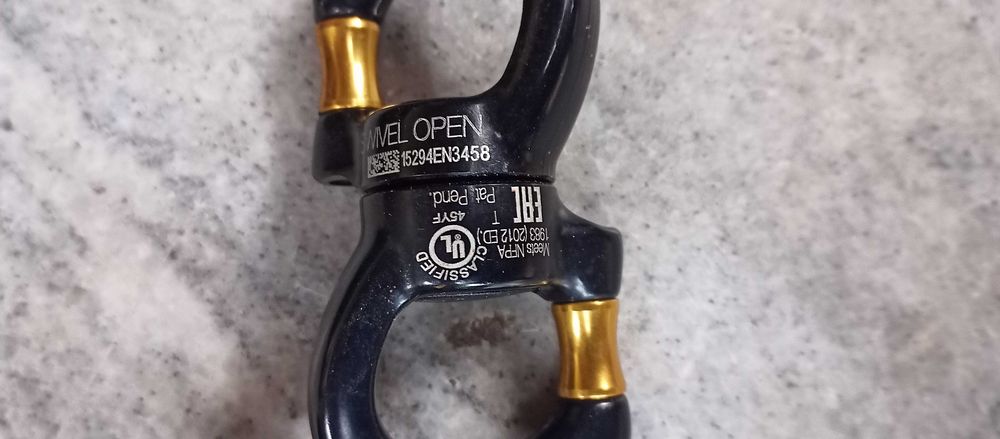 Вирбел– PETZL OPEN AERIAL SWIVEL, за Въздушна Акробатика и Алпинизъм