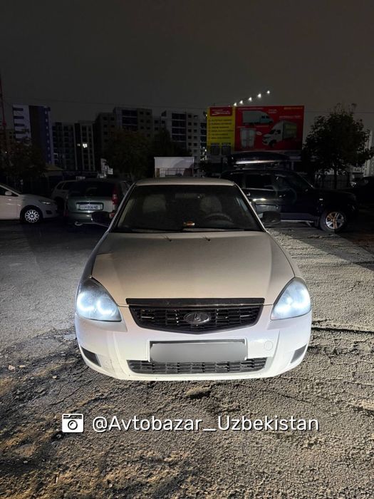 •Lada Priora 2008•