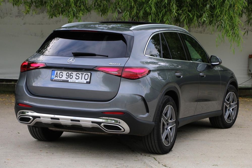 Mercedes Benz GLC300 4MATIC AMG 258HP Garantie 12.2026