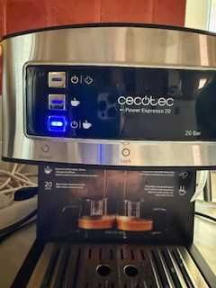 Espressor Cecotec Cumbia 20 bari