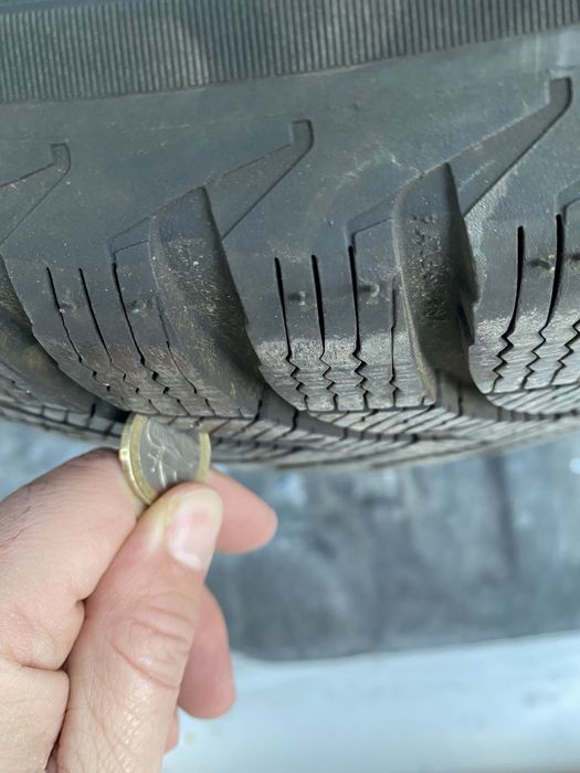 Гуми michelin semperit с джанти 16 цола 205 60 16 свалени от мерцедес