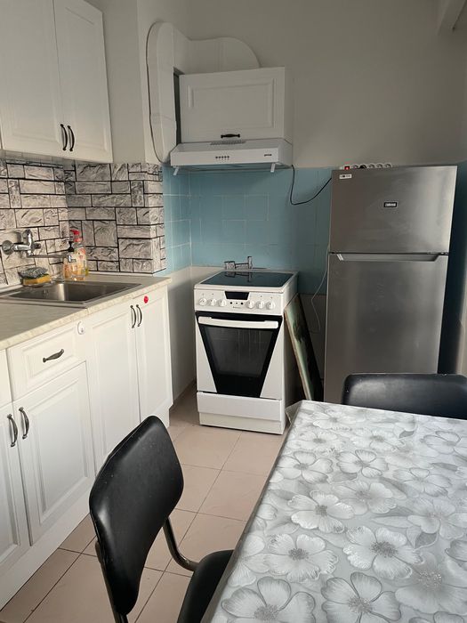 Дава се под наем Тристаен апартамент в Варна, Младост 2 - 65 кв.м за 459 € - Снимка #2