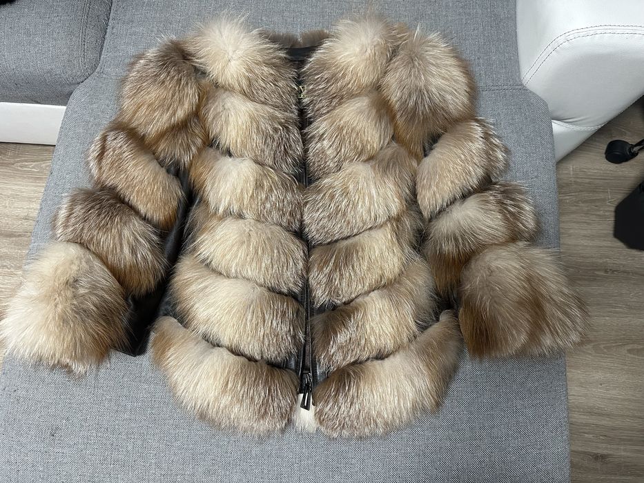 Blana naturala de vulpe canadiana V shape