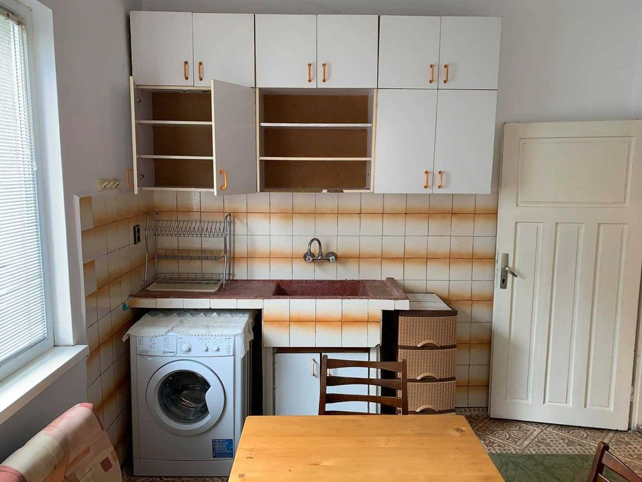 Дава се под наем Двустаен апартамент в Бургас, Лазур - 70 кв.м за 350 € - Снимка #1