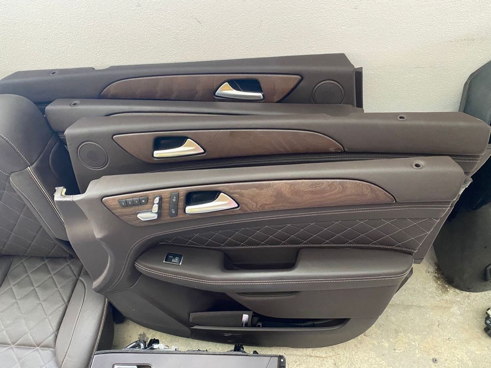 Interior Designo Mercedes GLS GLE GL. Scaune cu memorii ventilatie